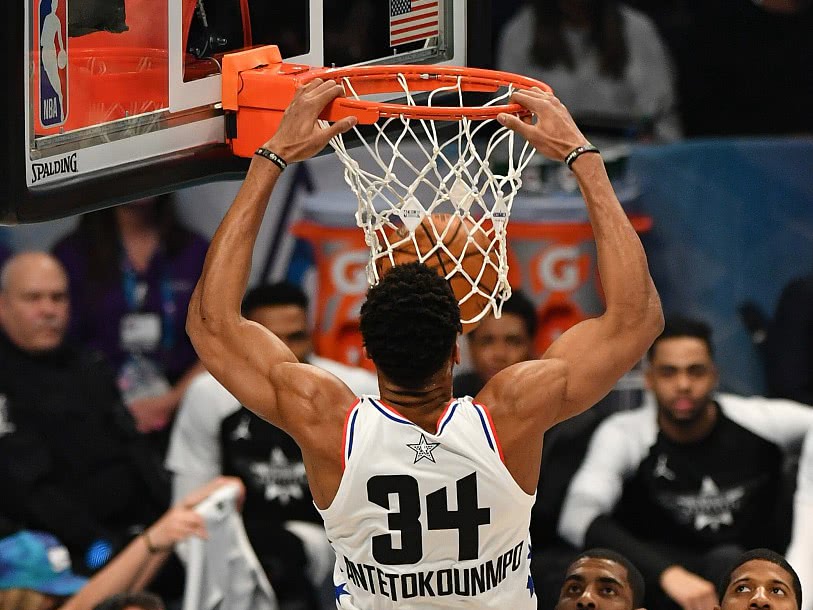 窗口期纽卡斯尔再遭质疑：全明星赛节点到来，悬念犹存，训练强度明显提升(该球员已退场需要消耗时刻积分)