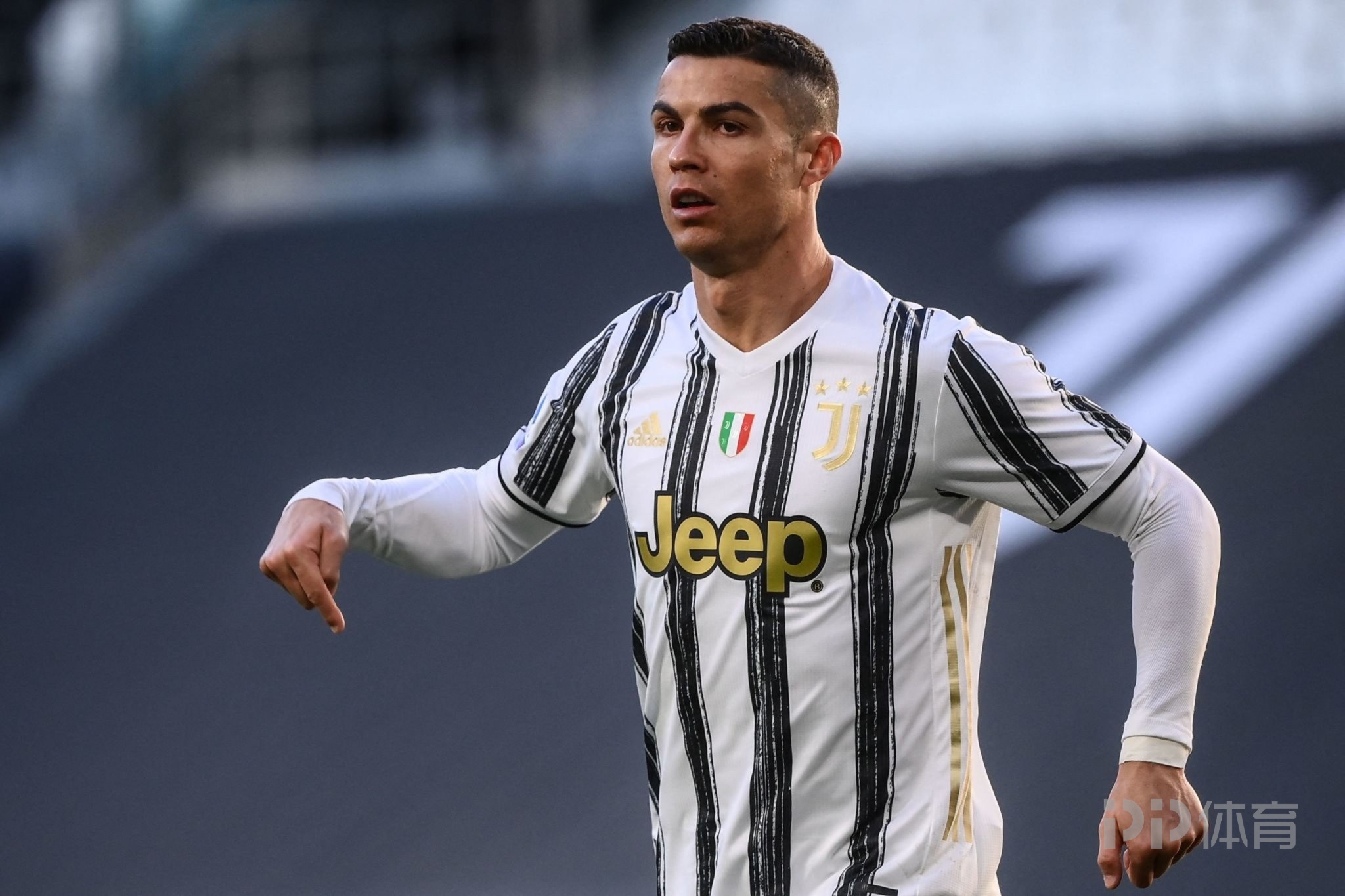 开云-里程碑夜罗马造点机会，意甲清晨刷纪录，悬念犹存，数据趋势出现新变化(最新德甲积分榜)